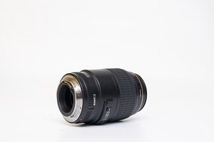 Canon EF 100mm f/2.8 Macro USM objektiiv (8 foto / 10)