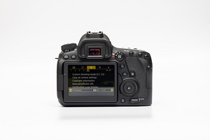 Canon EOS 6D Mark II (body) peegelkaamera (4 foto / 10)