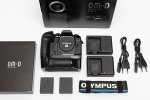 Olympus OM-D E-M1X hübriidkaamera (1 foto / 10)