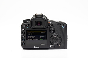 Canon EOS 7D (body) peegelkaamera (5 foto / 10)