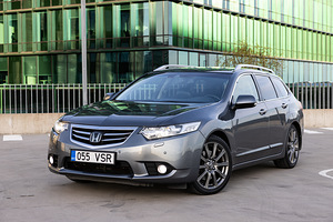 Honda Accord Executive Plus 2.4 K24Z3 148kW (1 фото из 15)