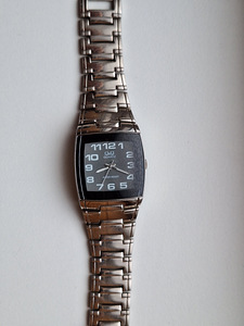 Наручные часы Quartz Q&Q