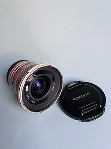 Rokinon 12 mm F2.0 Sonyle