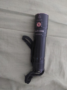 Фонарь Fenix E28R V2.0 (1 фото из 3)