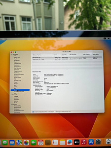 MacBook Pro 15,4 дюйма 2018 (6 фото из 9)