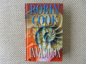 Robin Cook "Invasioon" (1 foto / 3)