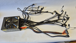 Toiteplokk (PSU) VIC-1650, Yorjim LY-1800K, Zumax ZU-1850W (2 foto / 10)