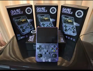 R36S Retro Handheld Game Console New Original (2 foto / 6)