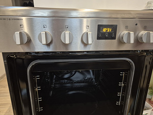 M: ELECTROLUX GAASIPLIIT Elektriahjuga
