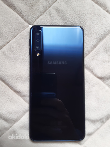 Samsung Galaxy A7 (2018), 64 GB (3)