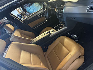 Mercedes-Benz E 350 AMG Pakket Harman kardon AVARILINE (4 foto / 7)