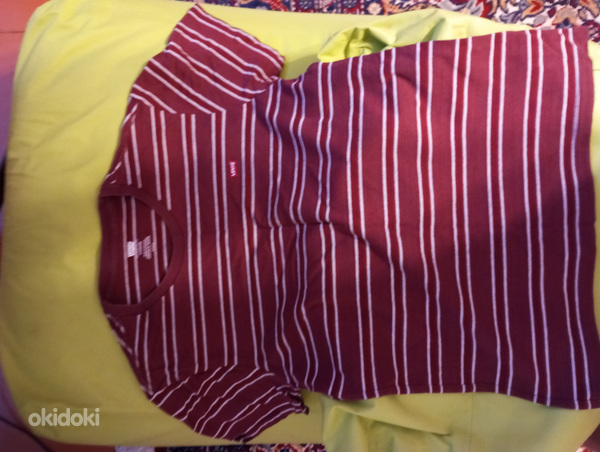 Продам футболку Levi's