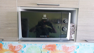 Electrolux микроволновая печь (1 фото из 2)