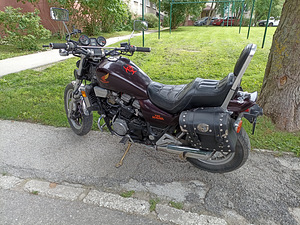 Honda VF1100C Magna. (1 фото из 7)