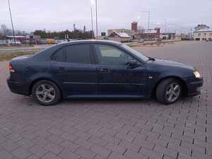 Saab 9-3 2.2 Tid (2 foto / 5)