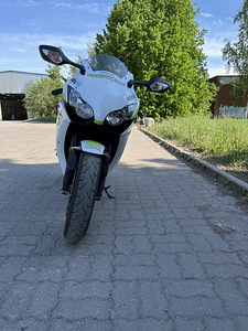 Honda CBR 1000RR 2009 (4 фото из 4)