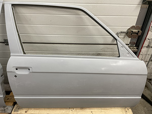 BMW E30 kupee klaasfiibrist uksed. (3 foto / 6)