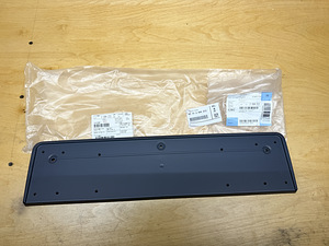 BMW E39 M-PAKETI ESIMENE NUMBRIALUS ORIGINAAL (1 foto / 3)