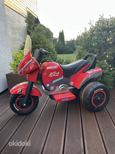 Elektriauto/kolmerattaline mootorrattas