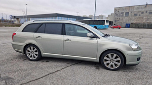 Toyota avensis 2008a (2 foto / 7)