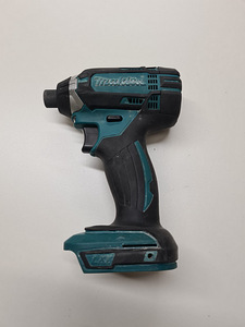 Makita DTD152 Akutrell (2 foto / 2)