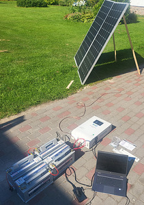 Päikesepaneeli inverter/laadija (5 foto / 5)