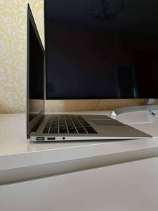 MacBook air 11 (2 фото из 6)