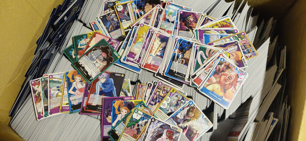 Карты One Piece 600 шт.