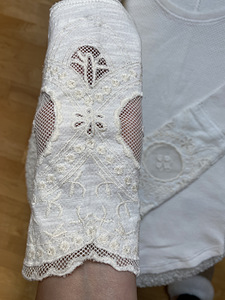 Блузки (2 фото из 5)