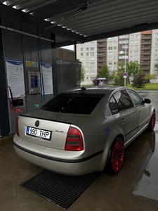 Skoda Superb 1.9TDI 96kW (4 foto / 9)