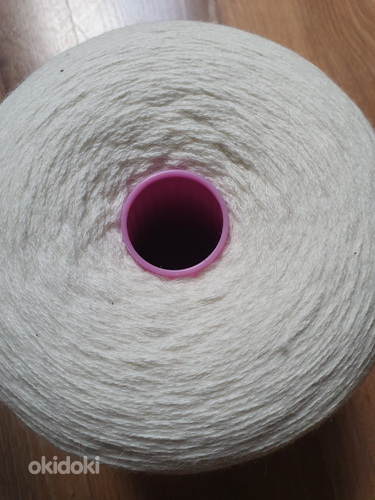 Пряжа 1100 гр. 50% ангора 30 % мерино