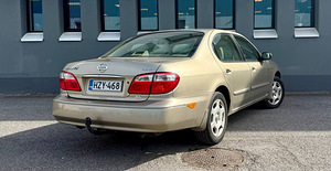 Nissan Maxima (8 фото из 12)