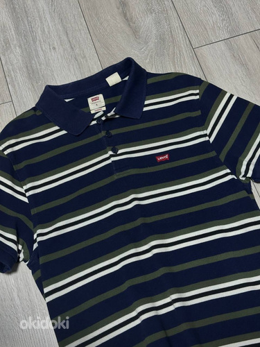 Продается поло Levis
