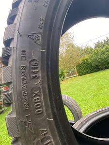 235/35/19 (2 foto / 4)