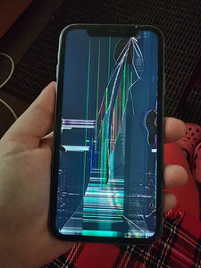 Apple iPhone 11 varaosiksi (1 valokuva sivusta 6)