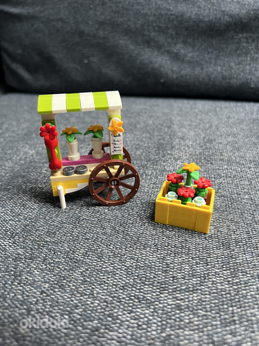 Лего, ларёк с цветами (Lego)