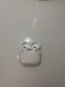 Airpods 4 (2 фото из 3)