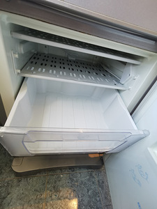 Külmkapp Indesit 344 l (4 foto / 9)