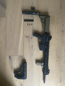 Airsoft automaat Ar 15 (2 foto / 2)