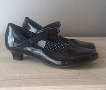 Mustad kingad, suurus 34
