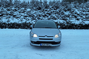 Citroen C4 хэтчбек (6 фото из 14)