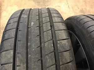 Goodyear Eagle F1 Asymmetric 3 на дисках 235/45/17 (9 фото из 10)