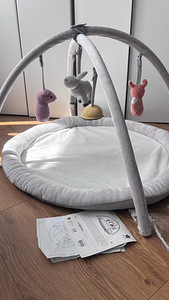 Развивающий коврик шведского бренда Kids Concept, серия Edvi (6 фото из 6)