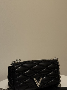 Louis Vuitton Black Quilted Leather GO-14 Malletage (3 foto / 7)