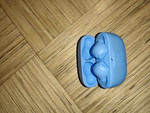 JBL kõrvaklapid (5 foto / 5)