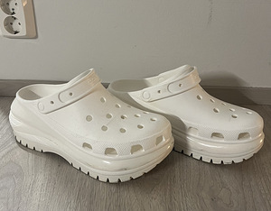 Crocs Megacrush Korolliset Pistokkaat Valkoiset Koko 45 (1 valokuva sivusta 2)