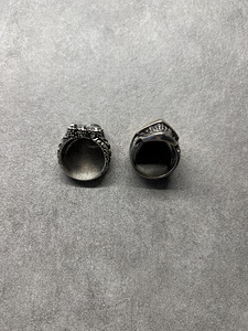 Erilaisia Koruja Ja Sormuksia Unisex (4 valokuva sivusta 10)