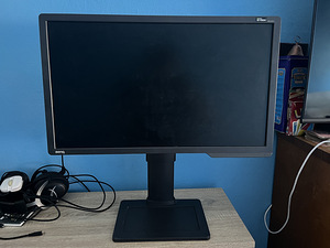 Игровой монитор benq XL2411 144 Гц (2 фото из 3)
