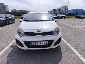 Kia Rio (1 фото из 10)