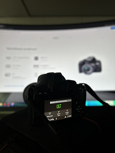 Canon eos 850d (2 фото из 3)